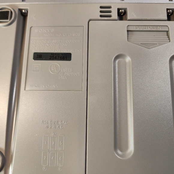 Vintage Collectible Sony Mod. CFD S05 CD Radio Cassette Player Re-Corder. - Picture 9 of 11